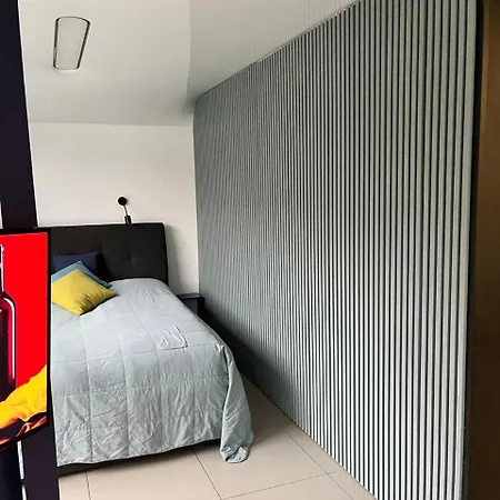 Dom Na Wodzie Apartment *